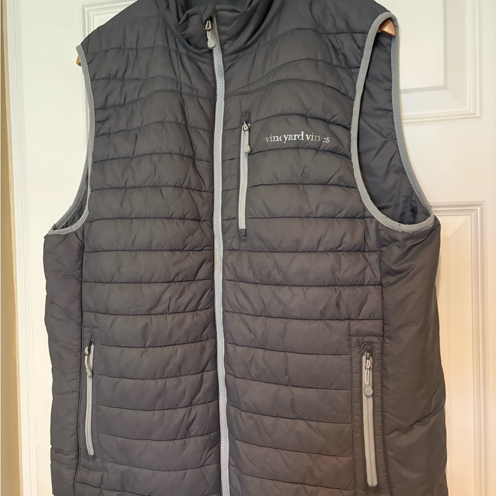Vineyard Vines Men's Charcoal Gray Quilted Vest-  sz L